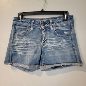 American Eagle Super Super Stretch Midi Light Wash Shorts Size 4